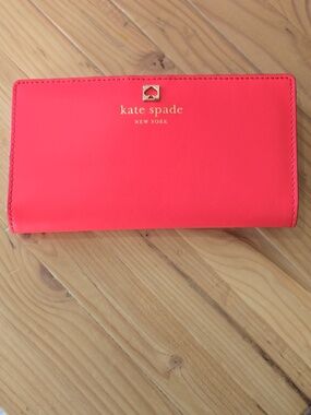 Kate Spade Coral Wallet